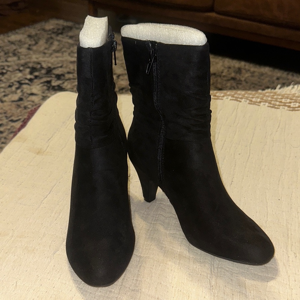 Baretraps size 8 medium Verona Elegant Black Women's Boots